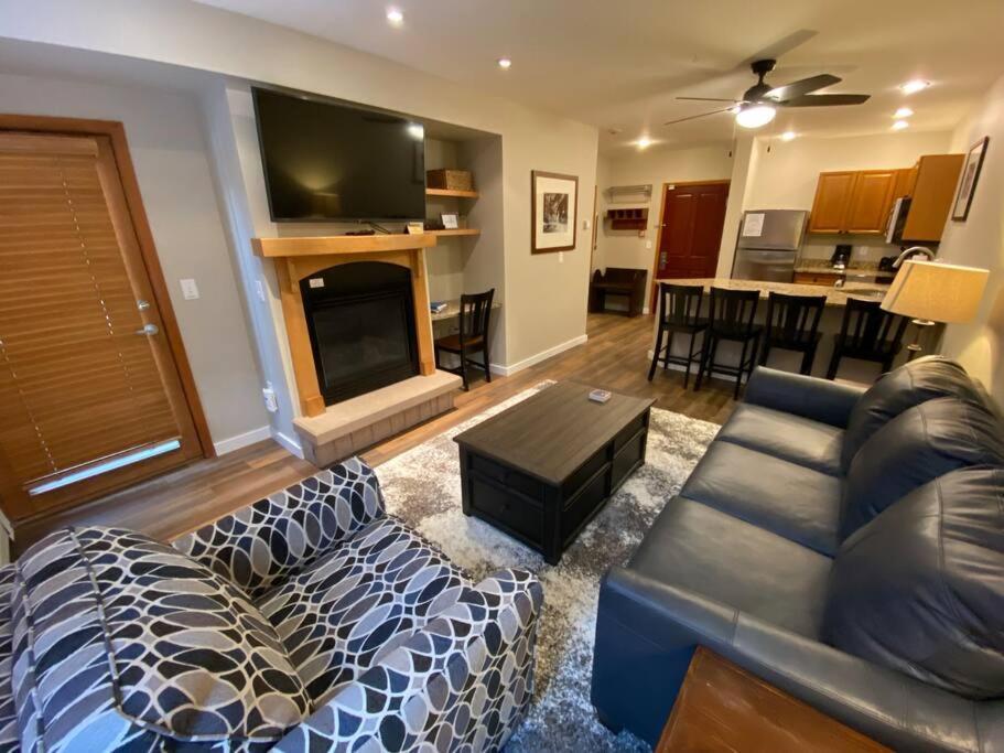 Ski-In/Ski-Out Zephyr 1 Bedroom Condo Уинтър Парк Екстериор снимка